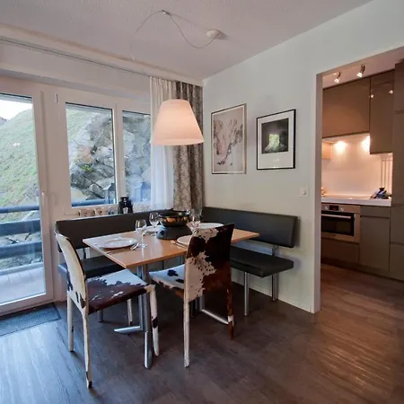 Haus Bodmen C, Edelweiss דירה צרמט